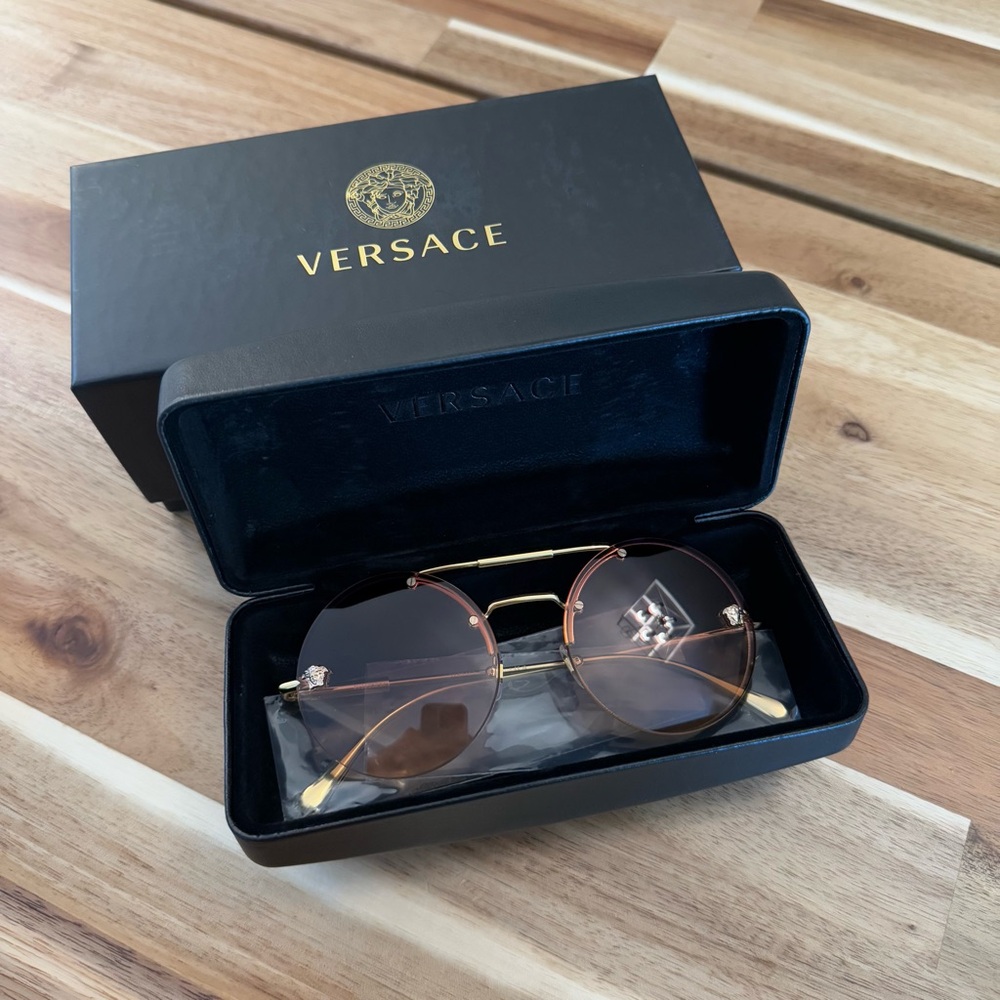 Versace Round Sunglasses